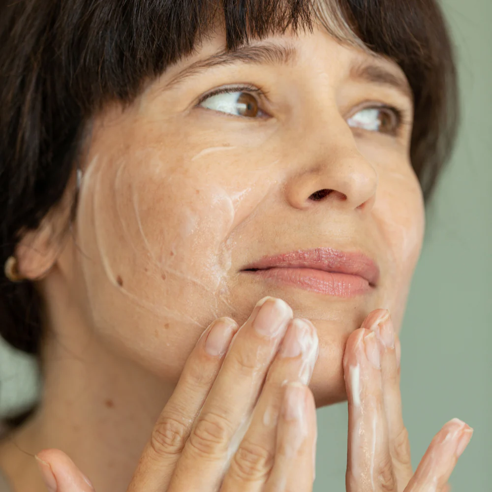 True Dew Cream Cleanser - Image 4
